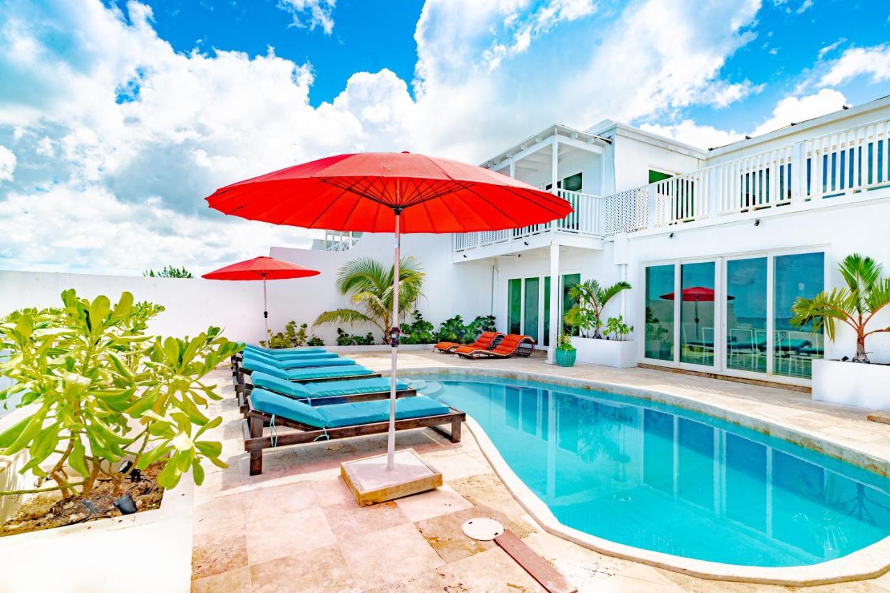Caprice 7 -Oceanfront Villa - Gated Community With Pool แนสซอ ภายนอก รูปภาพ