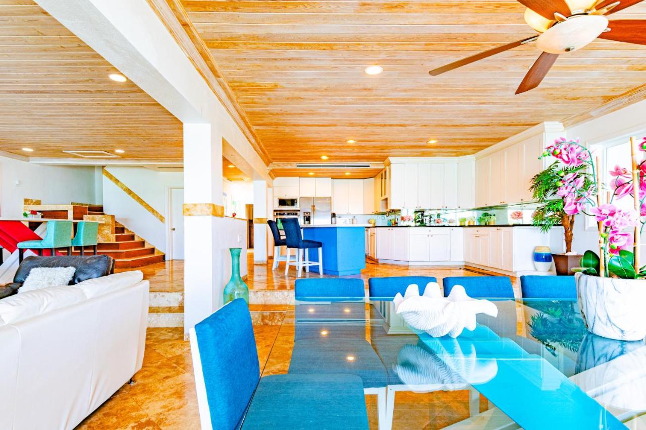 Caprice 7 -Oceanfront Villa - Gated Community With Pool แนสซอ ภายนอก รูปภาพ